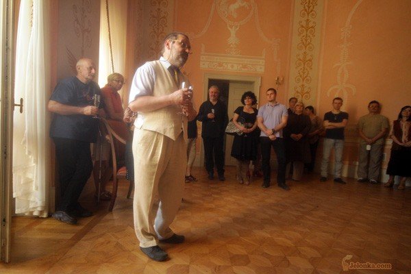 arka-odpynea-wsrod-oklaskow-i-w-pocie-czoa-video-28061