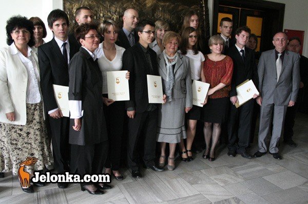 odebrali-laury-za-wyniki-w-nauce-28075
