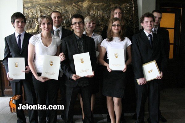odebrali-laury-za-wyniki-w-nauce-28075