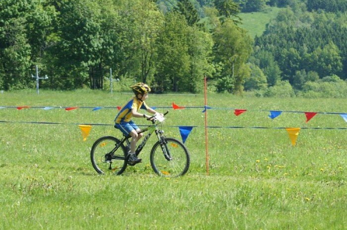 rodzinne-sciganie-na-ysej-gorze-28100