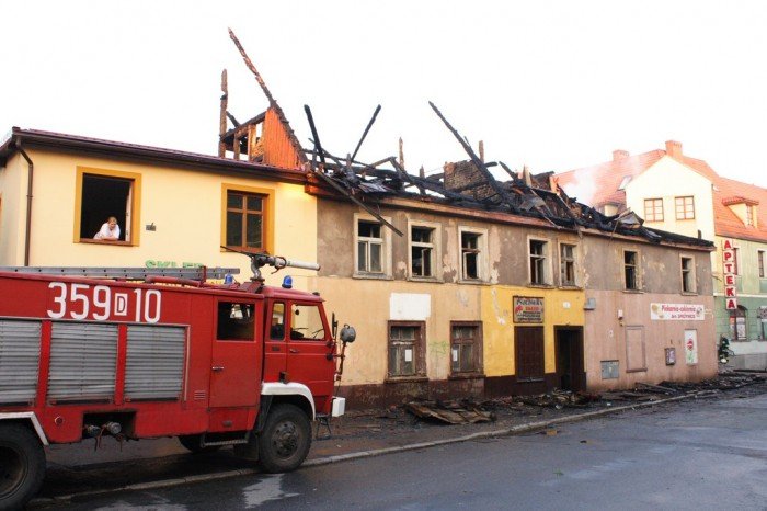 grozny-pozar-wskutek-burzy-28101