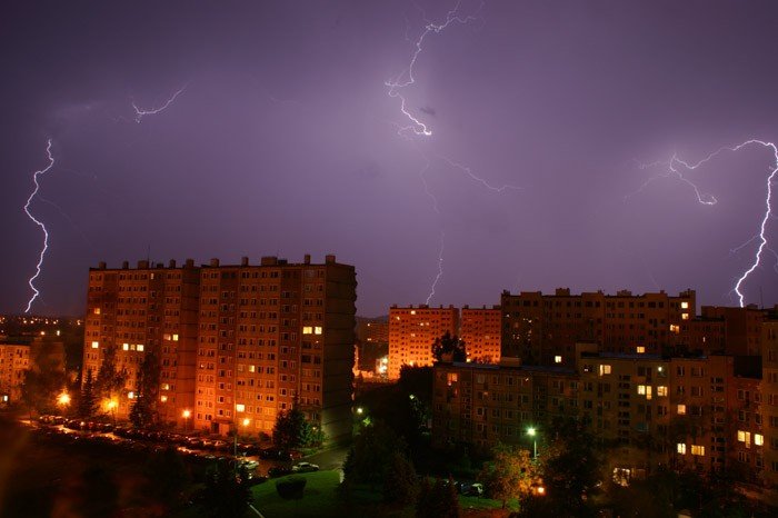 Nocna burza nad Zabobrzem.