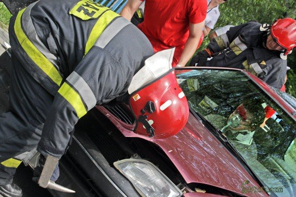 bardzo-grozny-wypadek-pozorowany-28131