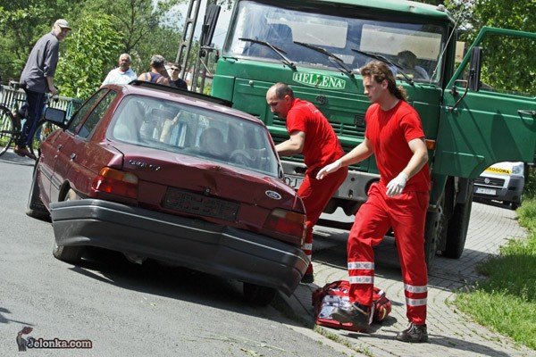 bardzo-grozny-wypadek-pozorowany-28131