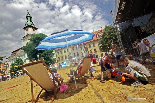 rynek-z-widokiem-na-morze-28168