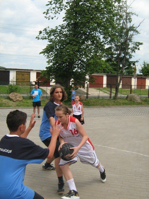 trio-basket-w-piechowicach-28172