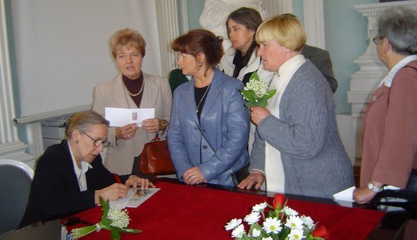 otwarte-spotkania-jeleniogorskiego-klubu-literackiego-2827