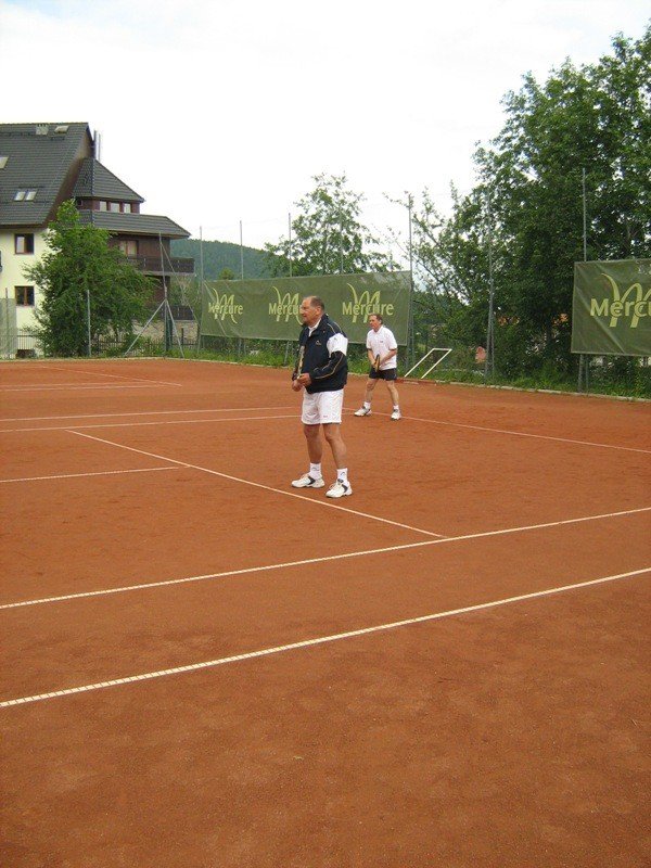 sawy-na-kortach-w-karpaczu-i-sciegnach-28290