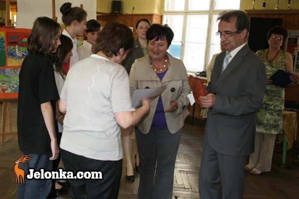 dab-helmut-w-jagodce-zakochany-28346