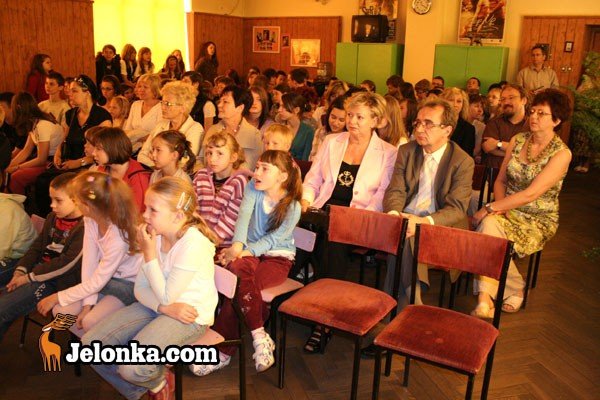 dab-helmut-w-jagodce-zakochany-28346