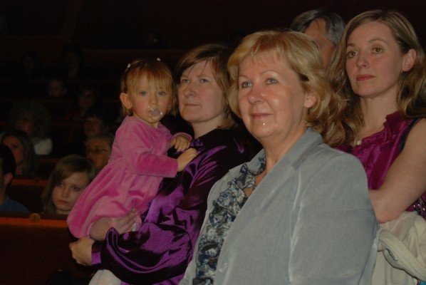 z-muzyka-i-czerwona-roza-do-lata-28357