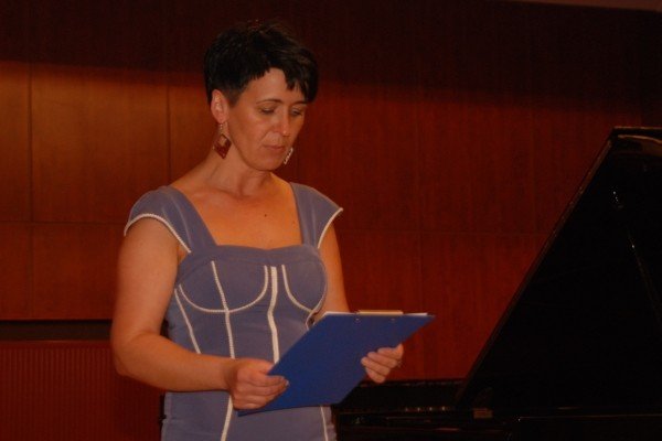 z-muzyka-i-czerwona-roza-do-lata-28357