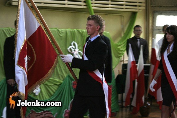 koniec-roku-szkolnego-ze-wschodzaca-gwiazda-28399
