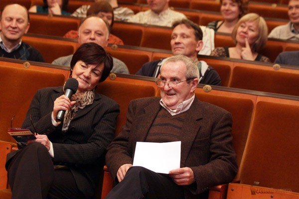 Zuzanna Dziedzic, dyrektor FD z naszym rozmówcą – Andrzejem Więckowskim.