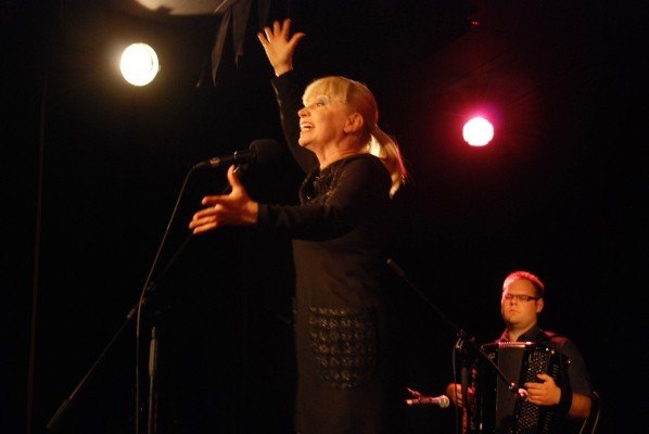 z-edith-piaf-po-polsku-w-odk-28455