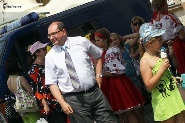 poczatek-bezpiecznych-wakacji-przy-ratuszu-28559