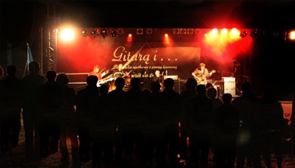 gitara-i-w-blasku-gwiazd-28573