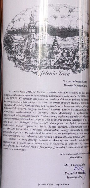 szklana-tuba-pamieci-28611