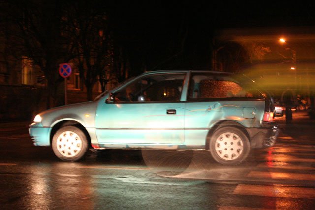znow-groznie-przy-sadzie-2865