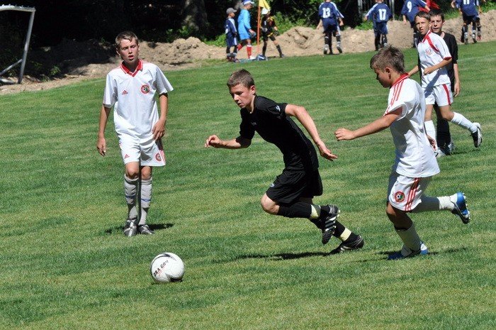 jeleniogorzanie-grali-z-partizanem-28679
