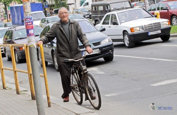 miasto-wrogie-rowerzystom-28769