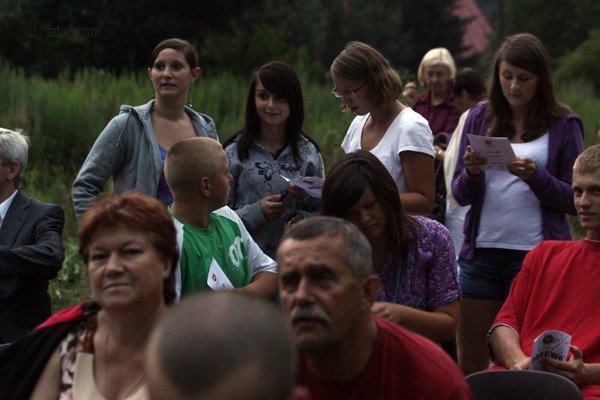 kazdy-swego-drzewa-broni-28818