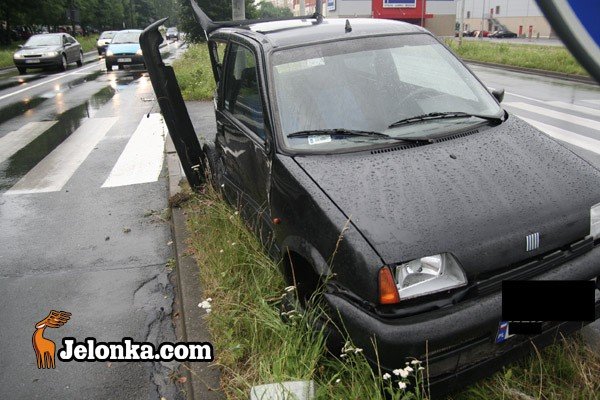 kolizja-cinquecento-z-autobusem-28826