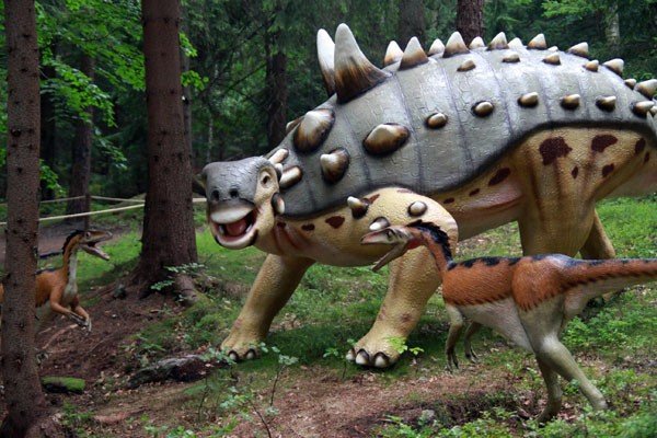 oko-w-oko-z-dinozaurem-i-mamutem-28954
