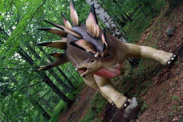 oko-w-oko-z-dinozaurem-i-mamutem-28954