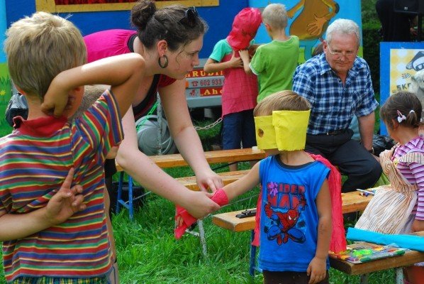 podworka-teatrem-zaczarowane-28985