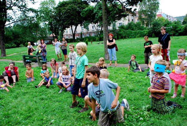 podworka-teatrem-zaczarowane-28985