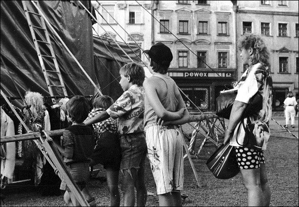 radosc-pilnie-potrzebna-da-ja-teatr-uliczny-29010