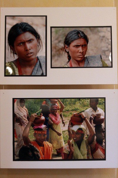 dwor-czarne-w-barwach-indii-i-nepalu-29029