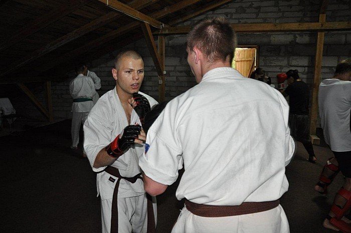 karatecy-klubu-oyama-trenowali-w-pogorzelicy-29043