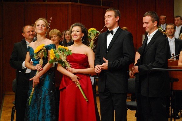 lekko-i-przyjemnie-w-filharmonii-29051