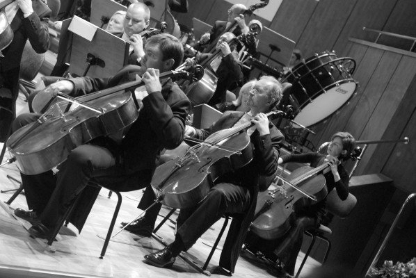 lekko-i-przyjemnie-w-filharmonii-29051