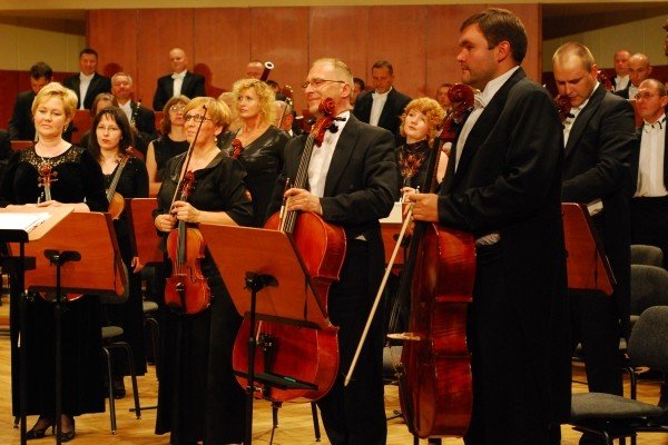 lekko-i-przyjemnie-w-filharmonii-29051