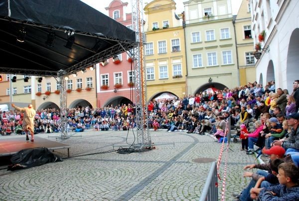duch-fryderyka-i-arka-w-jeleniogorskim-rynku-29058