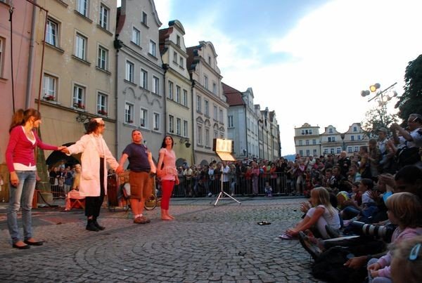 teatry-uliczne-najlepsze-na-koniec-29076
