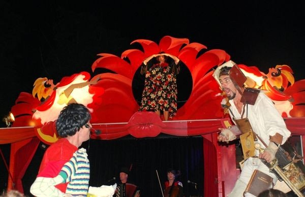teatry-uliczne-najlepsze-na-koniec-29076