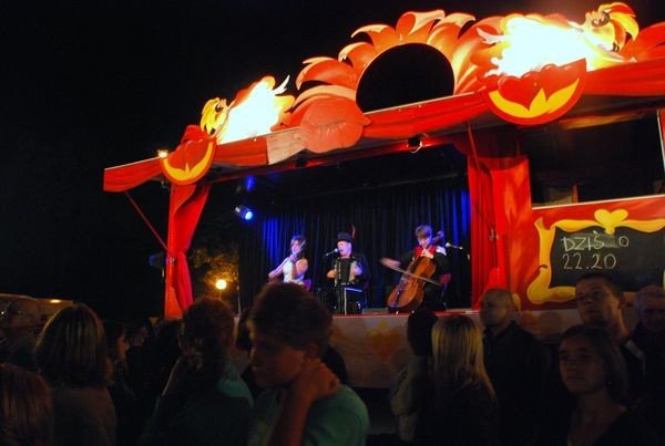 teatry-uliczne-najlepsze-na-koniec-29076