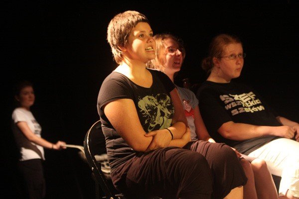 mdlenie-na-scenie-i-dialogi-balonow-29084