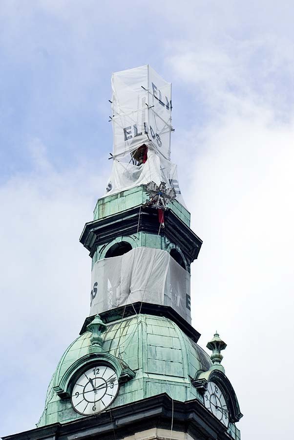 orze-sfruna-z-wiezy-ratusza-29085