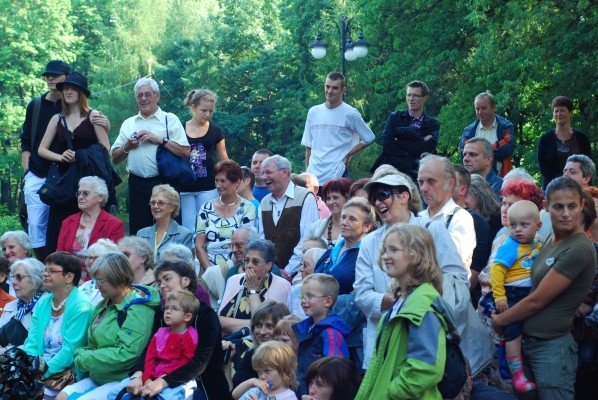 tak-wesoo-dawno-nie-byo-w-cieplicach-29094