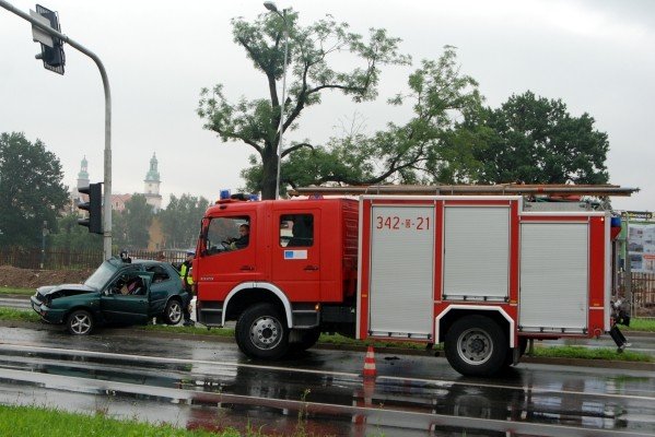 tragiczny-piatek-trzynastego-na-drogach-29152