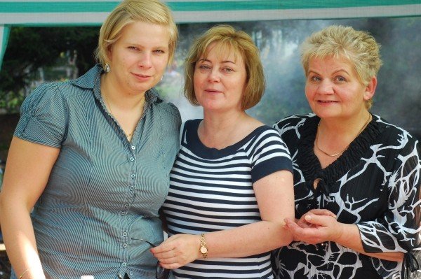 piknik-przy-dziurawej-skale-z-obrazem-w-tle-29205