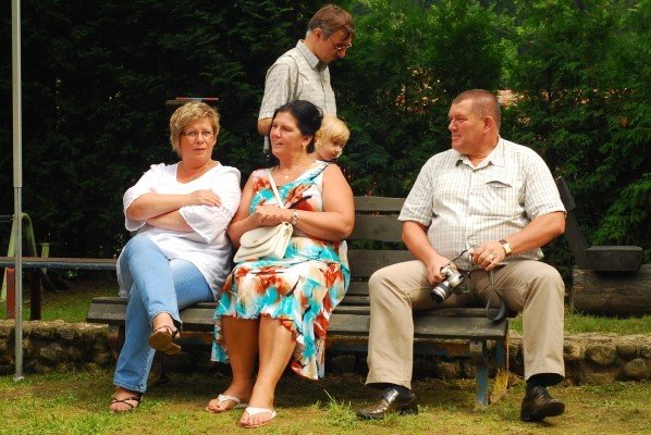piknik-przy-dziurawej-skale-z-obrazem-w-tle-29205