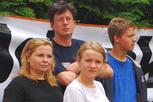 piknik-przy-dziurawej-skale-z-obrazem-w-tle-29205
