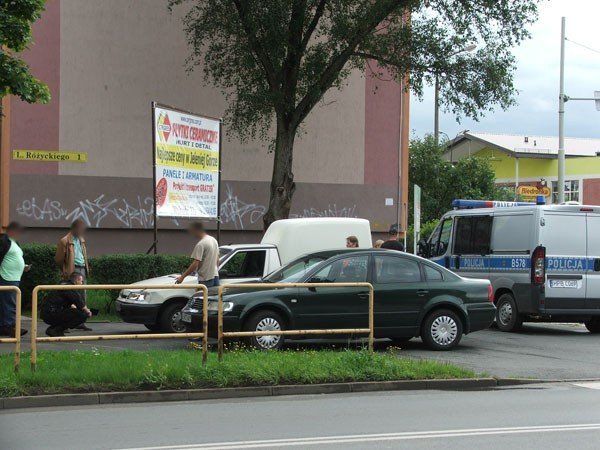 kraksa-przez-gapiostwo-29365