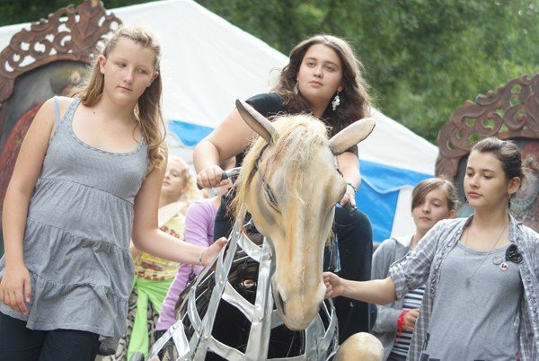 marysienka-wjedzie-do-cieplic-29374